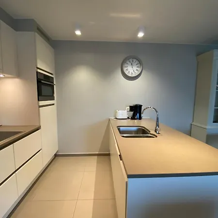 Apartment In Near The Beach, Cleaning Included *